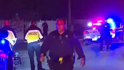 Drunk driver crashes BMW into Texas family's front yard, killing a woman in her 20s. Driver found unconscious in homeowner's residence. Drunk driver crashes BMW into Texas family's front yard, killing a woman in her 20s. Driver found unconscious in homeowner's residence.