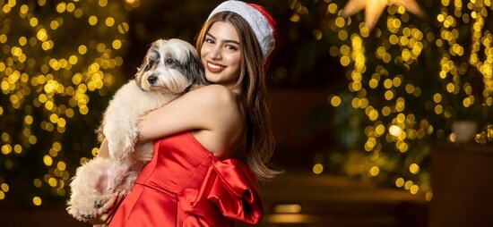 Actor Khushi Kapoor poses exclusively for HT City on the occasion of Christmas. (Satish Bate)