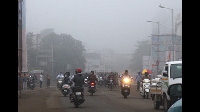 After experiencing the coolest day of this winter season on Sunday, the temperature in Pune city is set to increase in the coming days. (HT PHOTO) After experiencing the coolest day of this winter season on Sunday, the temperature in Pune city is set to increase in the coming days. (HT PHOTO)