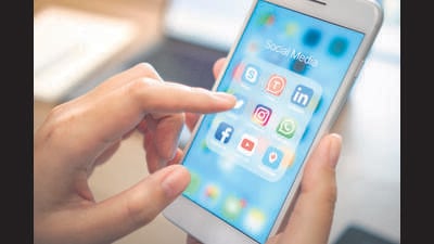 Every time you pause, take a break between two tasks or are enjoying downtime, choose to avoid social media. (Getty Images) Every time you pause, take a break between two tasks or are enjoying downtime, choose to avoid social media. (Getty Images)