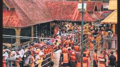 The Kerala high court also directed the state police chief to supervise crowd management in Sabarimala and deploy additional police personnel if necessary. (HT Archives) The Kerala high court also directed the state police chief to supervise crowd management in Sabarimala and deploy additional police personnel if necessary. (HT Archives)