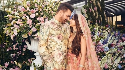 Arbaaz Khan announced his wedding with Sshura Khan on Instagram. He wrote, "In the presence of our loved ones, me and mine begin a lifetime of love and togetherness from this day on! Need all your blessings and good wishes on our special day!" Arbaaz Khan announced his wedding with Sshura Khan on Instagram. He wrote, "In the presence of our loved ones, me and mine begin a lifetime of love and togetherness from this day on! Need all your blessings and good wishes on our special day!"