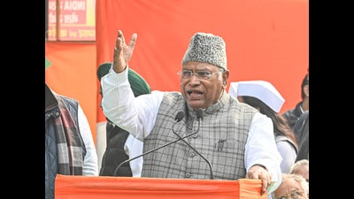 Congress president Mallikarjun Kharge cited a response by the Central Railway to an RTI request filed by Mumbai based activist Ajay Basudev Bose (Hindustan Times File/Vipin Kumar)