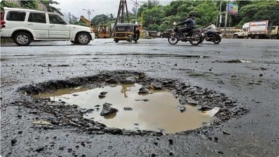 In the first month, vehicles coming from Kanpur Road and Awadh intersection will be able to proceed to their destination by going from Alambagh Tedhi Pulia to the right . (Pic for representation)