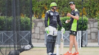 Michael Hussey and Usman Khawaja during the BBL (Getty) Michael Hussey and Usman Khawaja during the BBL (Getty)