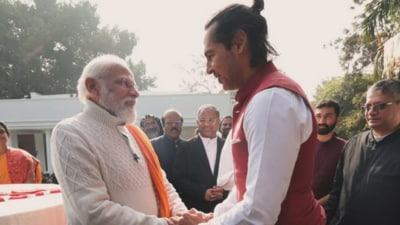 PM Narendra Modi with Dino Morea in Delhi. PM Narendra Modi with Dino Morea in Delhi.