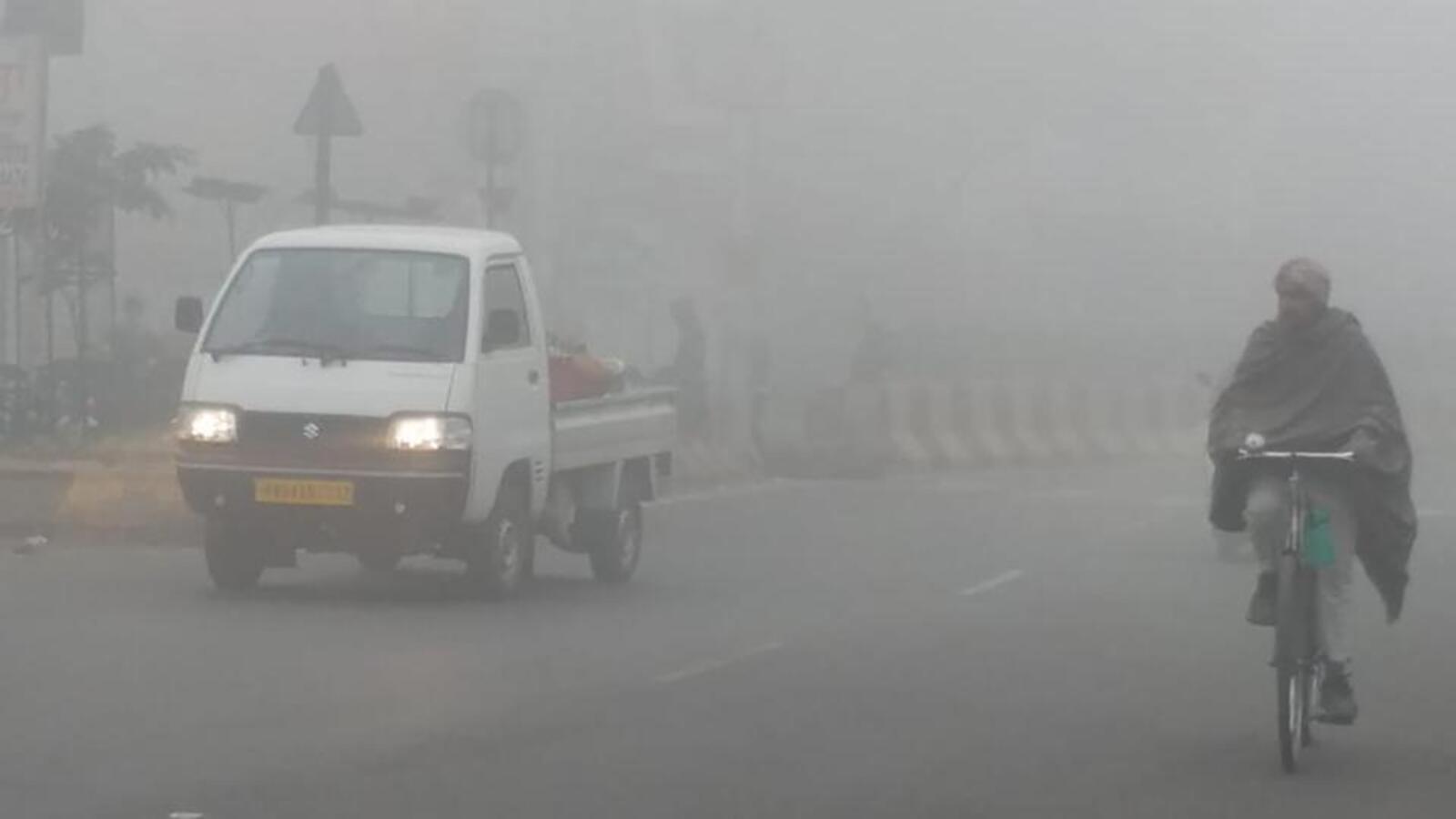 Fog fallout: 20 injured in bus mishap in Tarn Taran, 7 vehicles in Karnal pile-up - Vimarsana News