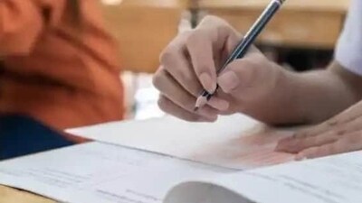 Civil Service Exams Preparation: According to a section of experts, a bachelor’s degree in humanities always has an advantage primarily because of the range of subjects offered by the course. (Representational image) Civil Service Exams Preparation: According to a section of experts, a bachelor’s degree in humanities always has an advantage primarily because of the range of subjects offered by the course. (Representational image)