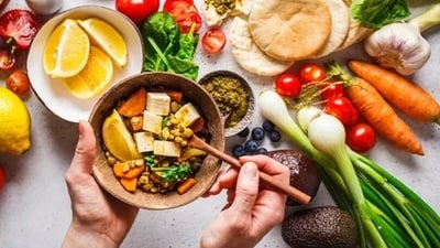Vegetables, of all kinds, should be included more in the diet. We should also include moderate amounts of low glycemic index fruits. (Unsplash) Vegetables, of all kinds, should be included more in the diet. We should also include moderate amounts of low glycemic index fruits. (Unsplash)