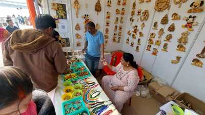 A stall put up on the occasion of phase 2 of Kashi Tamil Sangamam in Varanasi. (HT Photo) A stall put up on the occasion of phase 2 of Kashi Tamil Sangamam in Varanasi. (HT Photo)