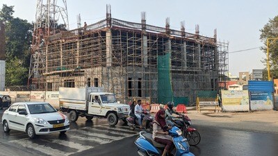 The civic authorities had earlier this month served a stop work notice for Metro work at Shivajinagar underground Metro station entry and exit points near the Shimla Office on Ganeshkhind road citing violations. (HT FILE) The civic authorities had earlier this month served a stop work notice for Metro work at Shivajinagar underground Metro station entry and exit points near the Shimla Office on Ganeshkhind road citing violations. (HT FILE)