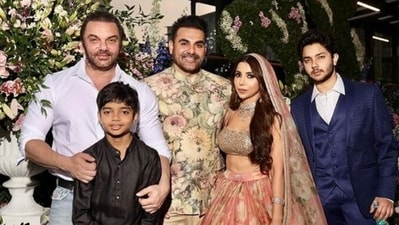 Arbaaz and Sshura also posed with his brother Sohail Khan, Sohail's son Nirvan, and their sister Arpita Khan's son Ahil (Instagram) Arbaaz and Sshura also posed with his brother Sohail Khan, Sohail's son Nirvan, and their sister Arpita Khan's son Ahil (Instagram)