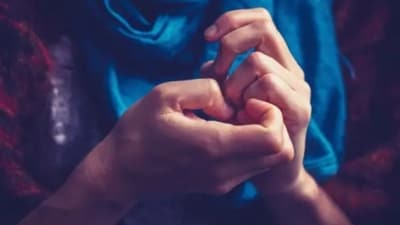 Dermatillomania, also known as Skin Picking Disorder is characterised by a person's repetitive picking on the skin, leading to noticeable damage. "Someone with skin picking disorder will spend minutes or ever hours at a time picking at their skin. This behavior is often habitual and may be hard for the individual to realize that they are engaging in the behavior," wrote Therapist Maythal Eshaghian. (Unsplash) Dermatillomania, also known as Skin Picking Disorder is characterised by a person's repetitive picking on the skin, leading to noticeable damage. "Someone with skin picking disorder will spend minutes or ever hours at a time picking at their skin. This behavior is often habitual and may be hard for the individual to realize that they are engaging in the behavior," wrote Therapist Maythal Eshaghian. (Unsplash)