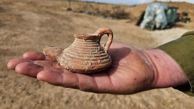 A small, well-preserved Byzantine oil lamp found near Gaza border. (Israel Antiquities Authority / Sarah Tal)