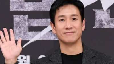 Lee Sun Kyun is best known for Parasite. Lee Sun Kyun is best known for Parasite.