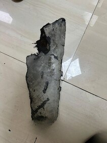 Possible burnt-out wings of the loitering ammunition. Possible burnt-out wings of the loitering ammunition.