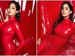 Janhvi Kapoor shared her season's greetings photoshoot with her fans on social media. Janhvi Kapoor shared her season's greetings photoshoot with her fans on social media.