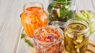 Fermented foods help in strengthening gut microbiome, improve digestion and immunity of the body. (Unsplash) Fermented foods help in strengthening gut microbiome, improve digestion and immunity of the body. (Unsplash)