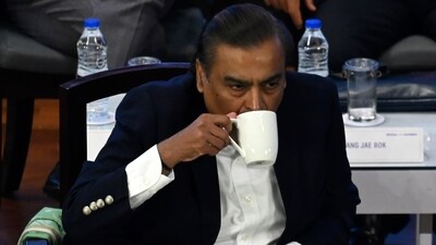 Chairman and MD of Reliance Industries Mukesh Ambani. (Hindustan Times file photo) Chairman and MD of Reliance Industries Mukesh Ambani. (Hindustan Times file photo)