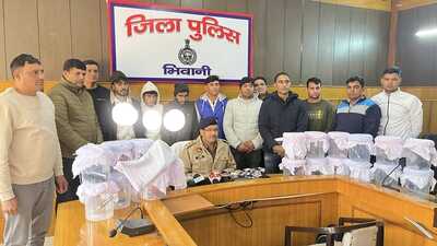 The police have recovered 17 illegal pistols, one carbine, eight magazines and 53 cartridges from the accused. (HT photo)