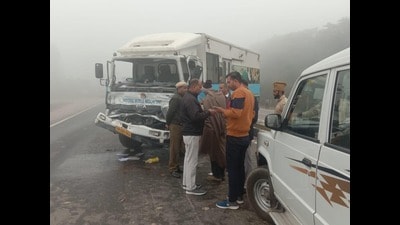 When the ambulance reached Alipur, an army truck driving ahead of the ambulance suddenly hit the brakes, leading to a collision between the two vehicles (Sant Arora/HT)