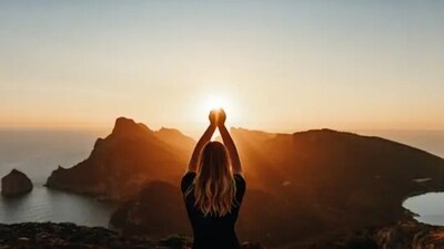 In case the mind starts to feel heavy with all the overwhelming thoughts, we can always dump them by jotting them down in a journal.&nbsp; (Unsplash)