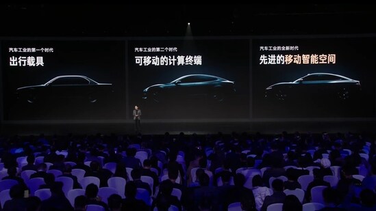 Xiaomi ilk elektrikli aracını tanıttı. İlk bakış, özellikler burada