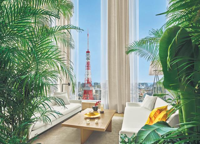 The Edition, Tokyo has large rooms with a light vibe. The Edition, Tokyo has large rooms with a light vibe.