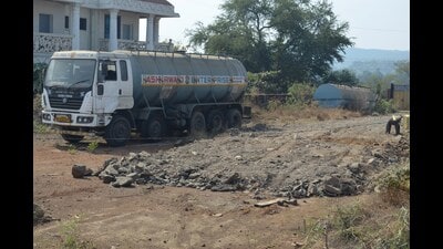 Kalyan villagers allege chemical dumping in Nullah, Seek MPCB intervention