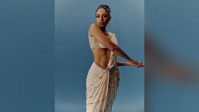 On Thursday, Shobhita gave her fans a sweet surprise as the actress took to Instagram and uploaded a series of stunning pictures in exquisite ethnic ensemble, all from the shelves of designer brand Papa Dont Preach by Shubhika. (Instagram/@sobhitad)