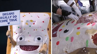 The Pop-Tarts Bowl 2023 featured the first-ever edible Pop-Tarts mascot The Pop-Tarts Bowl 2023 featured the first-ever edible Pop-Tarts mascot