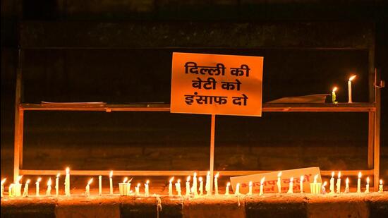 A candle vigil being held for Anjali at Jantar Mantar in Delhi in January. (HT Archive)