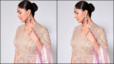 Mrunal's exquisite outfit comes from the shelves of ace fashion designer Tarun Tahiliani. If you loved her outfit and wondered how much it is worth, adding it to your wadronbe will cost you a whopping <span class='webrupee'>₹</span>3.29 lakh. (Instagram/@mrunalthakur) Mrunal's exquisite outfit comes from the shelves of ace fashion designer Tarun Tahiliani. If you loved her outfit and wondered how much it is worth, adding it to your wadronbe will cost you a whopping <span class='webrupee'>₹</span>3.29 lakh. (Instagram/@mrunalthakur)
