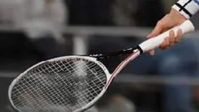 Playing in the boys’ U-18 semi-finals during the AITA Super Series Tennis Tournament, Vatsal defeated qualifier Bhicky Sagolshem in a three-set match 6-3, 1-6, 6-3, while Anmol Nagpure beat fourth seed Om Yadav 6-1, 6-2 Playing in the boys’ U-18 semi-finals during the AITA Super Series Tennis Tournament, Vatsal defeated qualifier Bhicky Sagolshem in a three-set match 6-3, 1-6, 6-3, while Anmol Nagpure beat fourth seed Om Yadav 6-1, 6-2