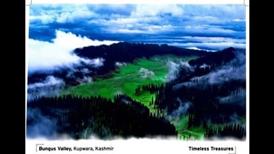 The tourist spots on the calendar are Tulip Garden in Sanasar, Jammu; Hanle village in Ladakh; Bangus Valley in Kupwara, Kashmir; Botapathri in Gulmarg, Kashmir; Tso Moriri Lake in Ladakh and Jai Valley in Bhaderwah, Jammu. (HT Photo) The tourist spots on the calendar are Tulip Garden in Sanasar, Jammu; Hanle village in Ladakh; Bangus Valley in Kupwara, Kashmir; Botapathri in Gulmarg, Kashmir; Tso Moriri Lake in Ladakh and Jai Valley in Bhaderwah, Jammu. (HT Photo)