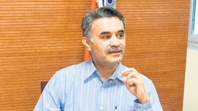 Nitin Kareer takes over as new chief secy, woman IAS officer superseded again Nitin Kareer takes over as new chief secy, woman IAS officer superseded again