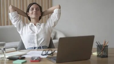 We need to stop people-pleasing behaviours and instead make ourselves and our needs a priority. (Unsplash) We need to stop people-pleasing behaviours and instead make ourselves and our needs a priority. (Unsplash)