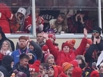 Taylor Swift cheers during the first quarter between the Cincinnati Bengals and the Kansas City Chiefs at GEHA Field at Arrowhead Stadium on December 31, 2023 in Kansas City, Missouri (Photo by JAMIE SQUIRE / GETTY IMAGES NORTH AMERICA / Getty Images via AFP)