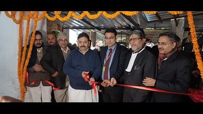 E-stamp being inaugurated in Varanasi on Monday. (HT PHOTO) E-stamp being inaugurated in Varanasi on Monday. (HT PHOTO)