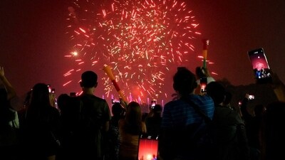 New Year 2024: Revellers ring in the new year celebrations in Manila, Philippines. (AFP) New Year 2024: Revellers ring in the new year celebrations in Manila, Philippines. (AFP)