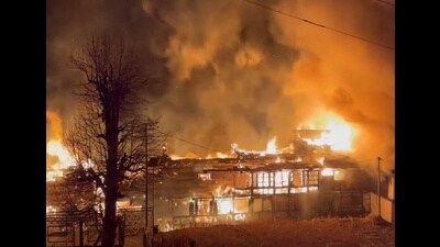 It took the fire tenders six hours to douse the fire. (HT Photo)
