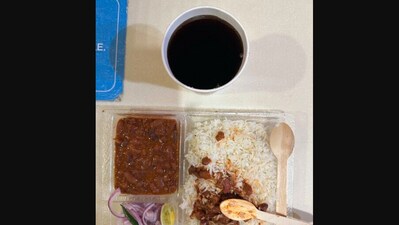 An X user shared this picture along with his tweet about airport food. (X/@chiefsanjay)