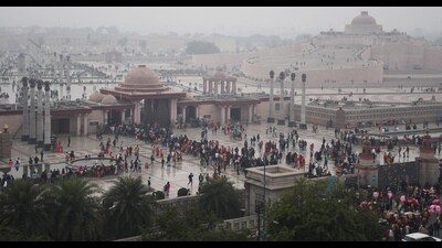 Visitors at Ambedkar Park in Lucknow on Monday (Deepak Gupta) Visitors at Ambedkar Park in Lucknow on Monday (Deepak Gupta)
