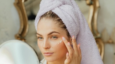 Resolution 2: Consistency is Key; Neglecting your skincare routine may seem harmless, but it can upset your skin's natural balance and prevent it from thriving. Try to wash your face twice a day. Use an appropriate moisturiser with SPF in the morning and a heavier moisturiser or treatment at night. Keeping to your regimen will give your skin a healthy glow, even on busy days. (Photo by Antoni Shkraba on Pexels) Resolution 2: Consistency is Key; Neglecting your skincare routine may seem harmless, but it can upset your skin's natural balance and prevent it from thriving. Try to wash your face twice a day. Use an appropriate moisturiser with SPF in the morning and a heavier moisturiser or treatment at night. Keeping to your regimen will give your skin a healthy glow, even on busy days. (Photo by Antoni Shkraba on Pexels)