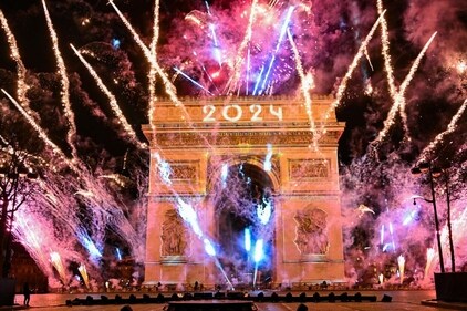 New Year's Eve celebrations in London (BERTRAND GUAY/AFP VIA GETTY IMAGES) New Year's Eve celebrations in London (BERTRAND GUAY/AFP VIA GETTY IMAGES)