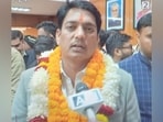Avinash Gehlot said such "stupid" people should be "boycotted" from politics and they should be taught a befitting lesson.