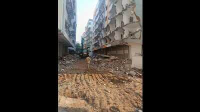 According to the building permission and construction department of the PMC, there were a total 498 such unauthorised constructions in the old city. (HT PHOTO) According to the building permission and construction department of the PMC, there were a total 498 such unauthorised constructions in the old city. (HT PHOTO)