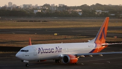 A file photo of an Akasa Air passenger aircraft taxis on the tarmac at Chhatrapati Shivaji International Airport in Mumbai. (Reuters file)