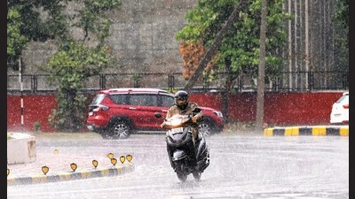 As per IMD officials, due to weaker WDs, the air quality index (AQI) also crossed 300 (poor) towards the end of the month. Even light rain can considerably improve the air quality of Chandigarh. (HT File)
