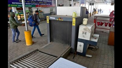 In the absence of a functional luggage scanner, the only security check at the station is a railway police constable at the entrance with a hand-held metal detector. (HT photo) In the absence of a functional luggage scanner, the only security check at the station is a railway police constable at the entrance with a hand-held metal detector. (HT photo)